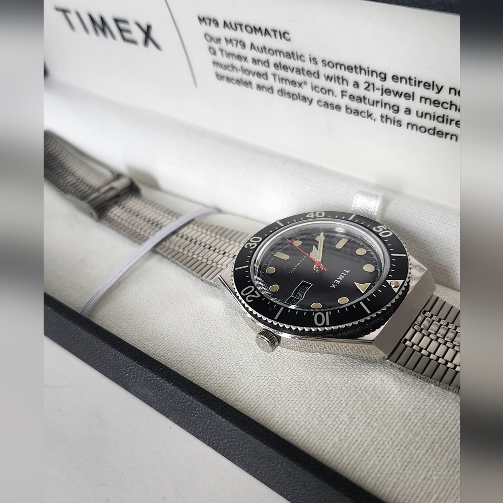 Timex M79 Automatic Watch - Picture 5 of 6